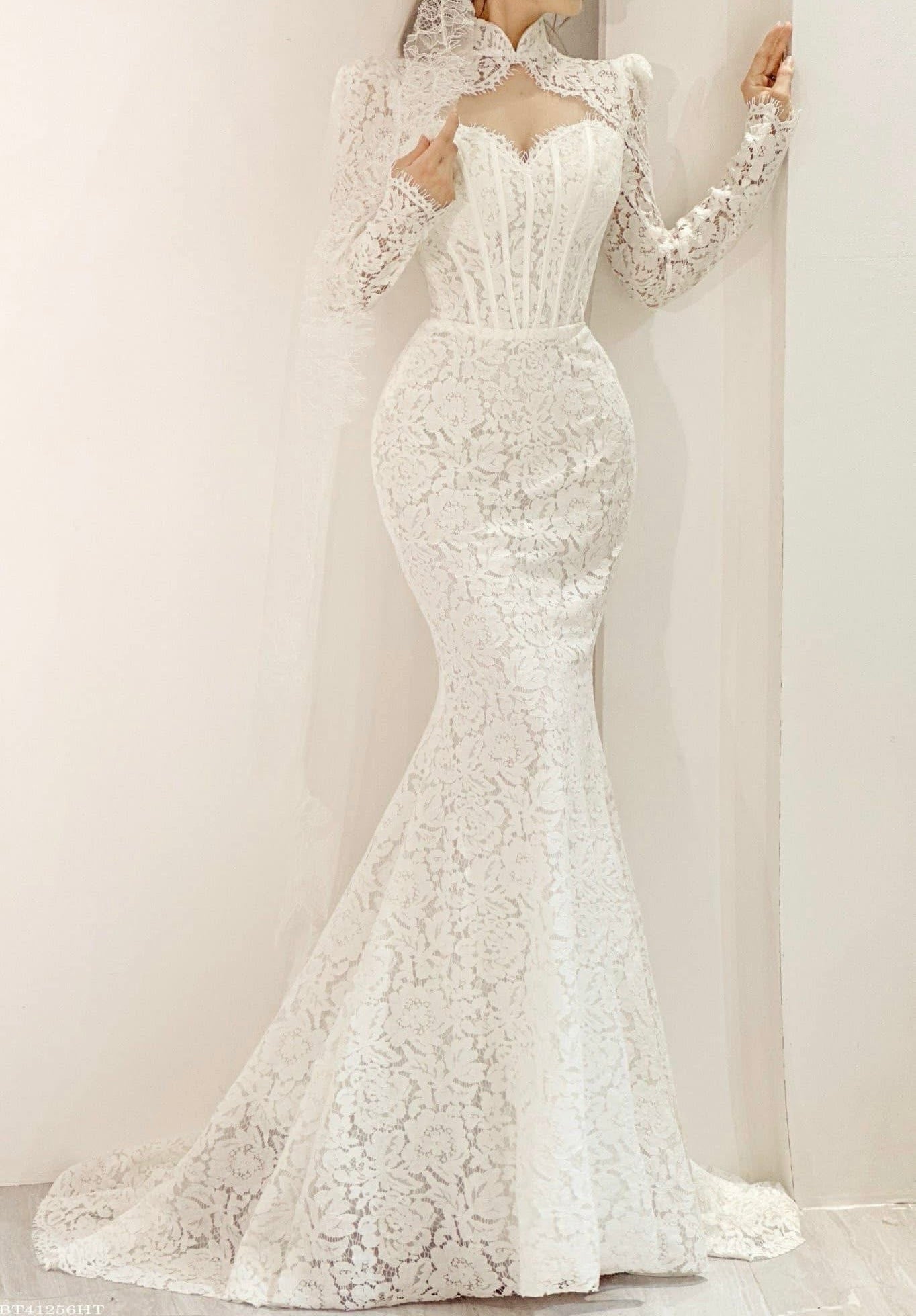 VC-518 | Wedding dress