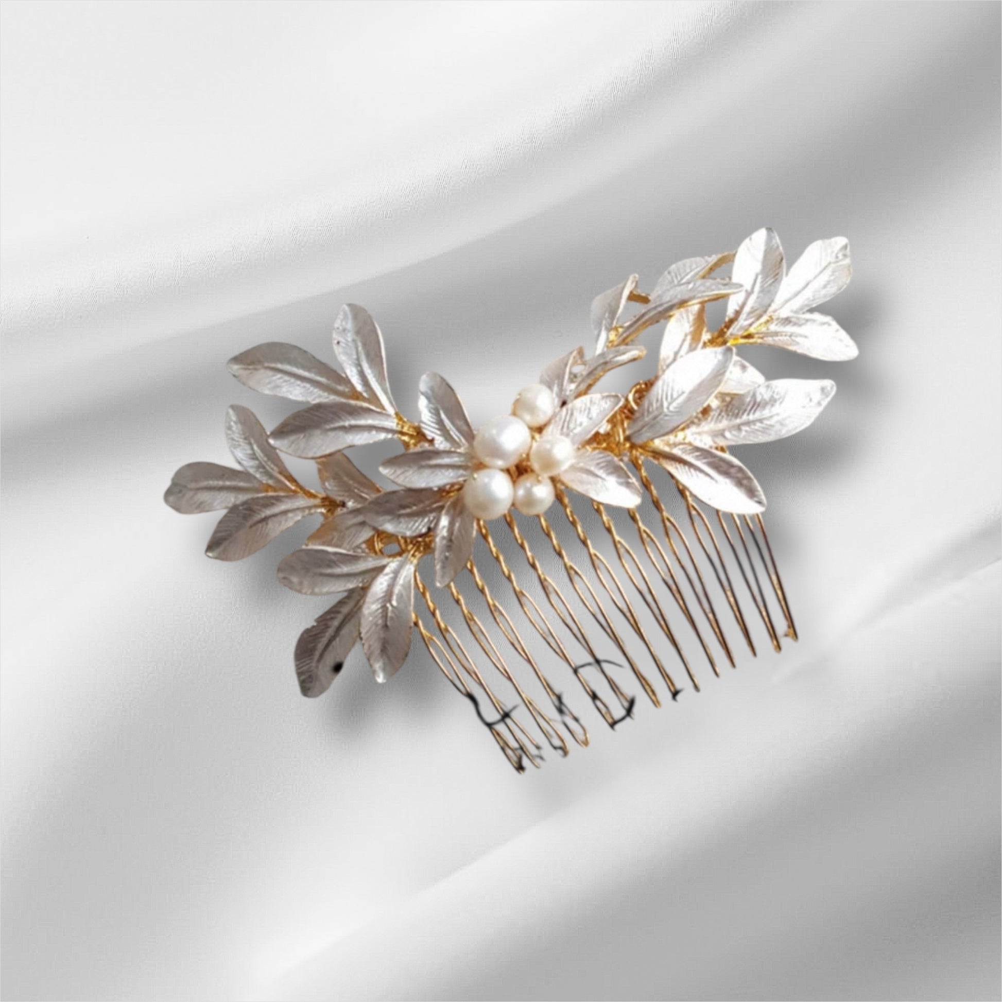 HCD-519-3 | Pearl Laurel Leaf Bridal Comb