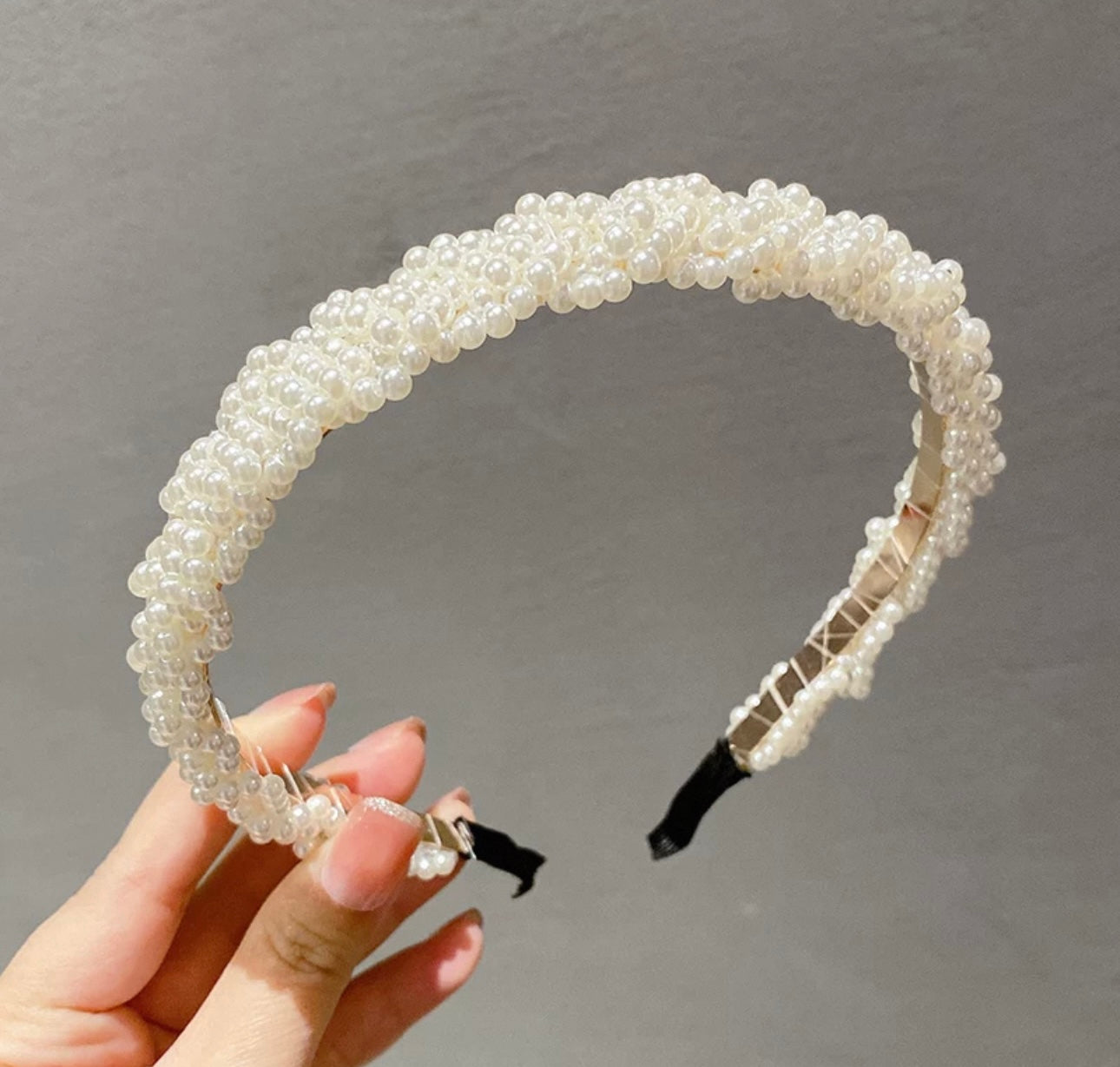 HCD-616-10 | Textured Pearl Bridal Headband