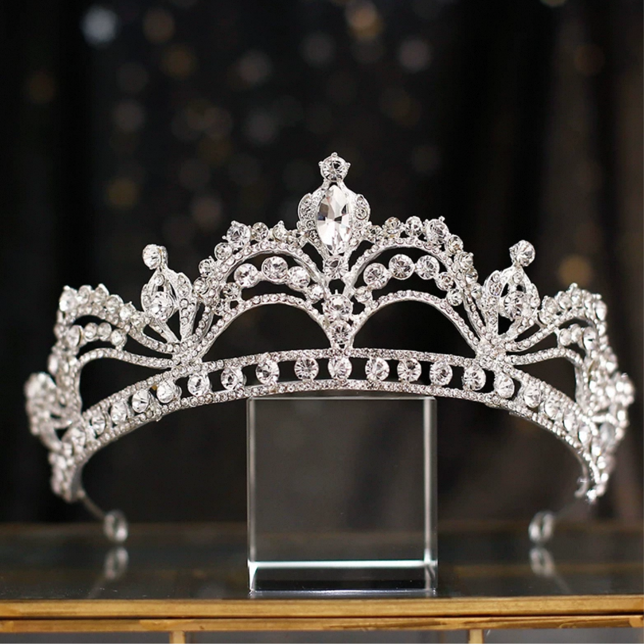 VM-697-2 | Tiara for bridal