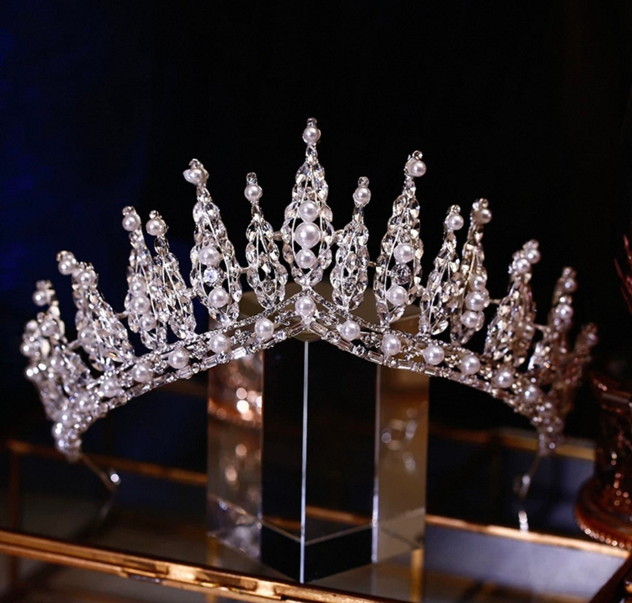 VM-927-2 | Tiara for bridal