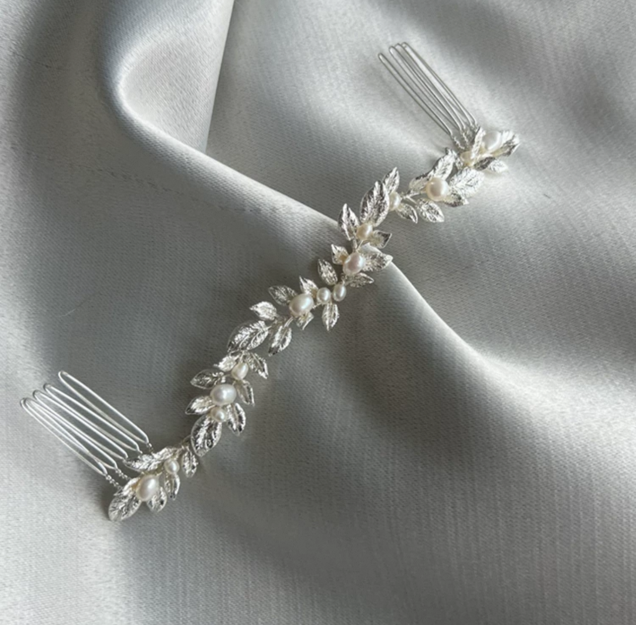 HCD176-2 | Pearl Leaf Elegance – Bridal Hair Comb