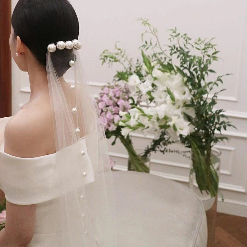 VN-591-10 | Modern Pearl Strand Bridal Veil