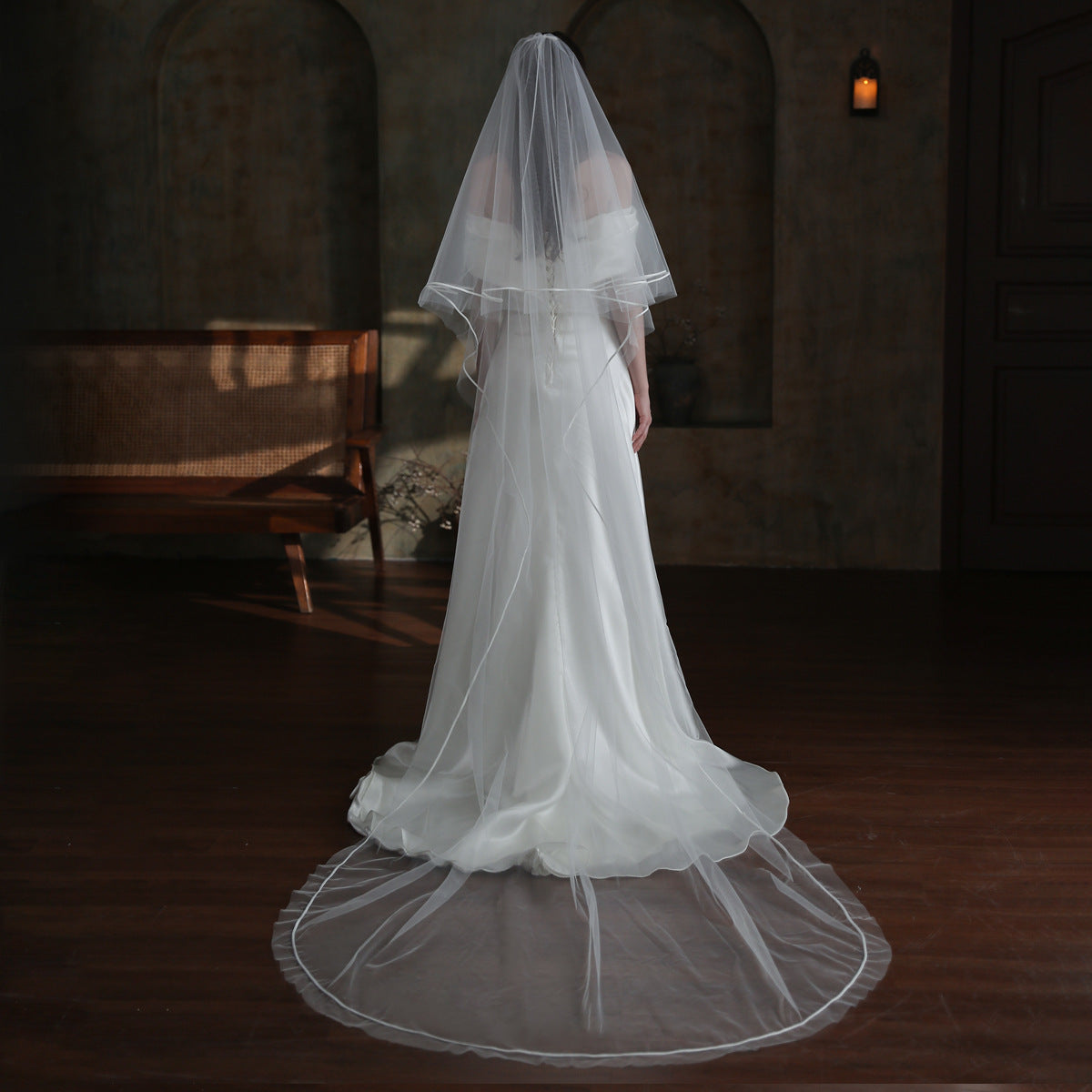VD-971-5 | Double Layer Satin-Edge Cathedral Veil